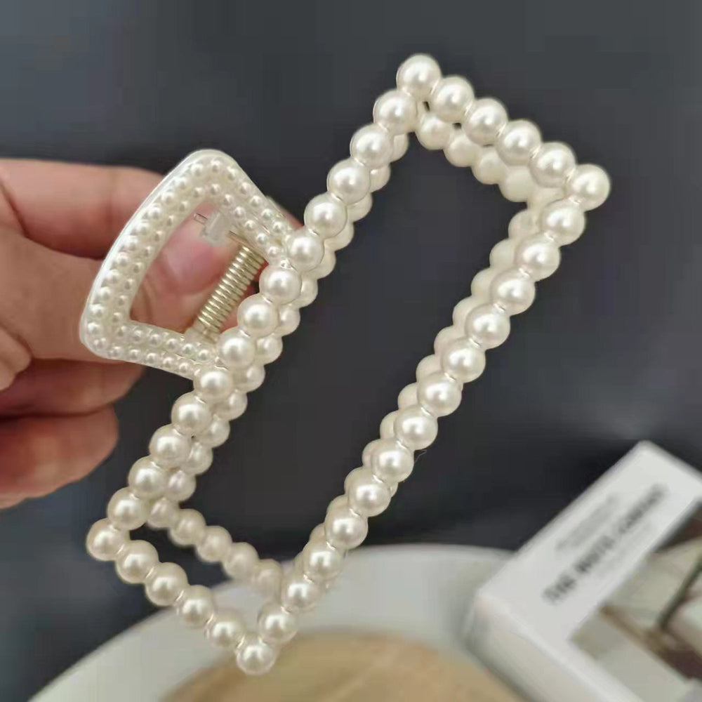 Pearl Hair Claw – Rectangle Shape Clip featuring a chic design with faux pearl accents for stylish hairstyles.
